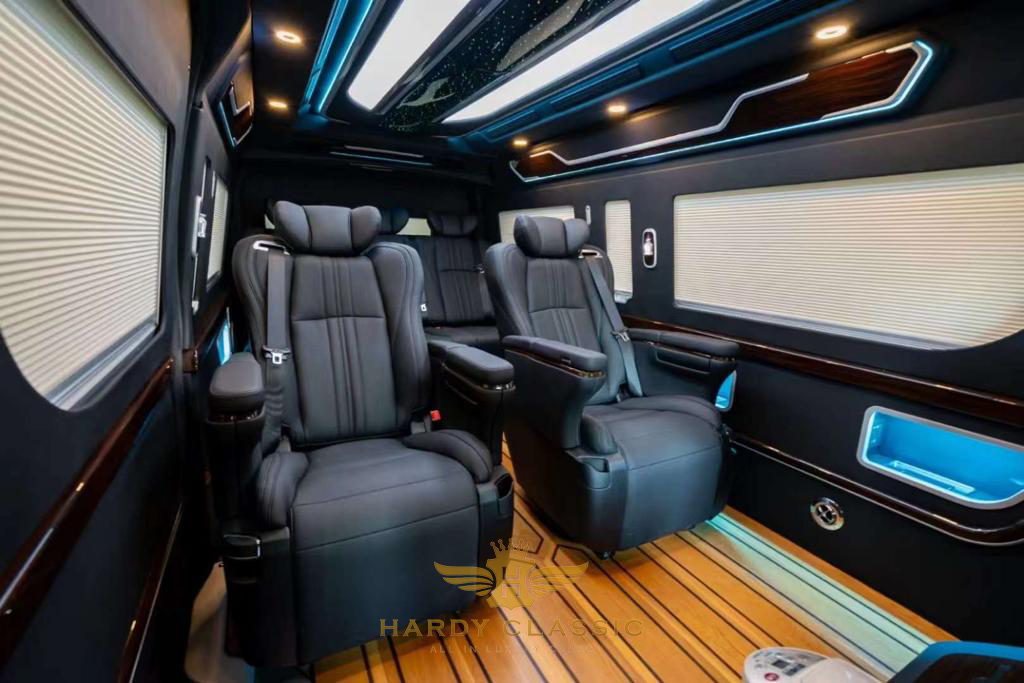 Jok-Mewah-Hitam-VIP-Interior